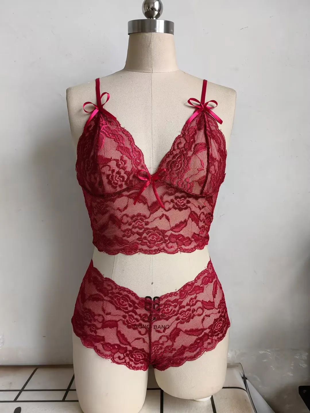 Hot Selling Women's Sexy Lingerie Set Japanese Mature Women's See Lace Mesh Bra Panties Pajamas Underwear